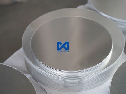 Custom 1060 1100 3003 3105 5052 Diâmetro de estampação anodizado Círculo de alumínio de liga para iluminação e panela