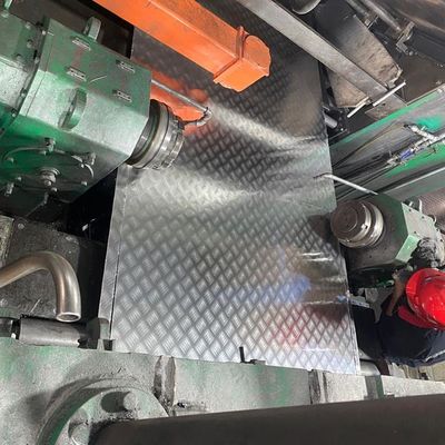 Chapa de verificação de alumínio de liga em relevo Metal Chapa de alumínio de diamante Isolamento térmico antiderrapante Estudo anodizado em relevo